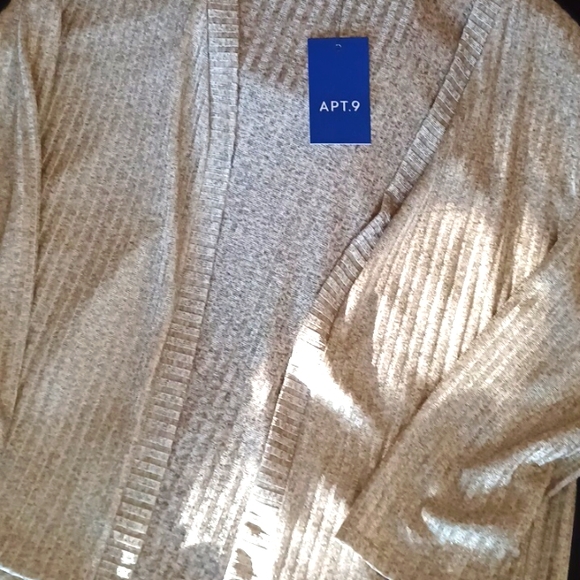Apt.9 Gold Metallic Cardigan.  Sz. XL. - Picture 4 of 4